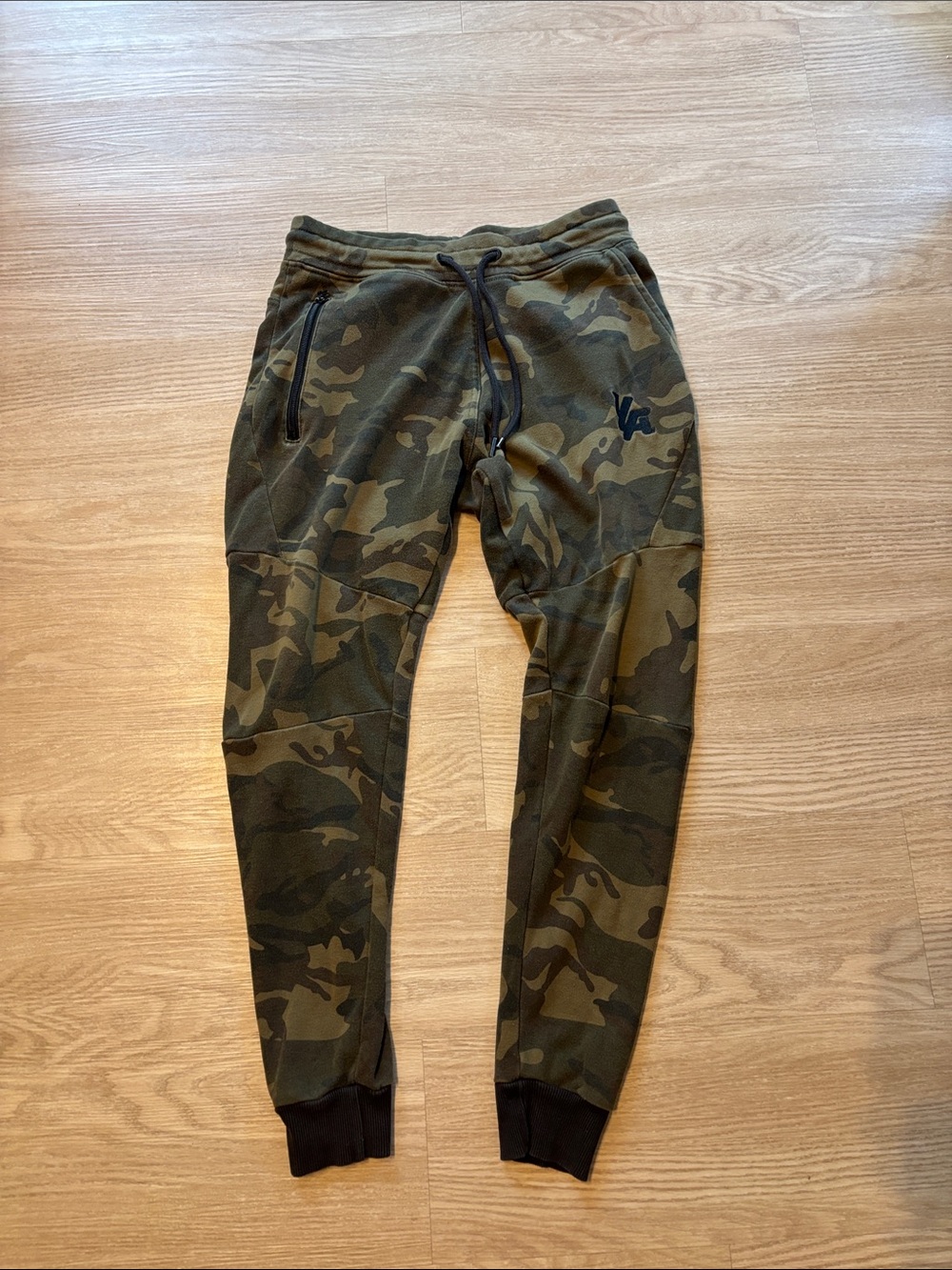 YoungLA Men’s Small Camo Jogger Sweatpants Stretch Casual Drawstring Y2K
